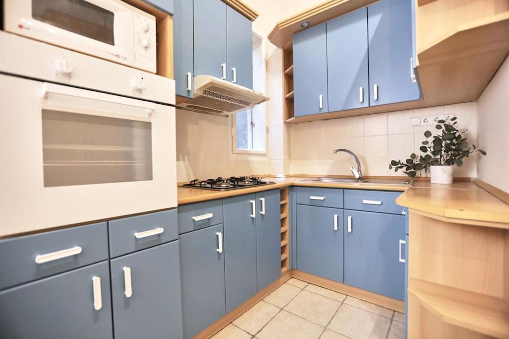 Unwind In Style W Sauna Dsgn 2Br Home Budapest Exteriör bild
